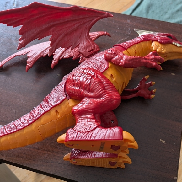 Robo-Alive Red Dragon - Picture 2 of 6
